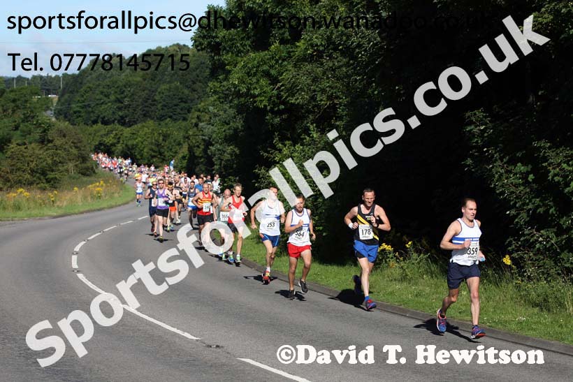 Hexham Half Marathon, Northumberland. Photo: David T. Hewitson/Sports for All Pics